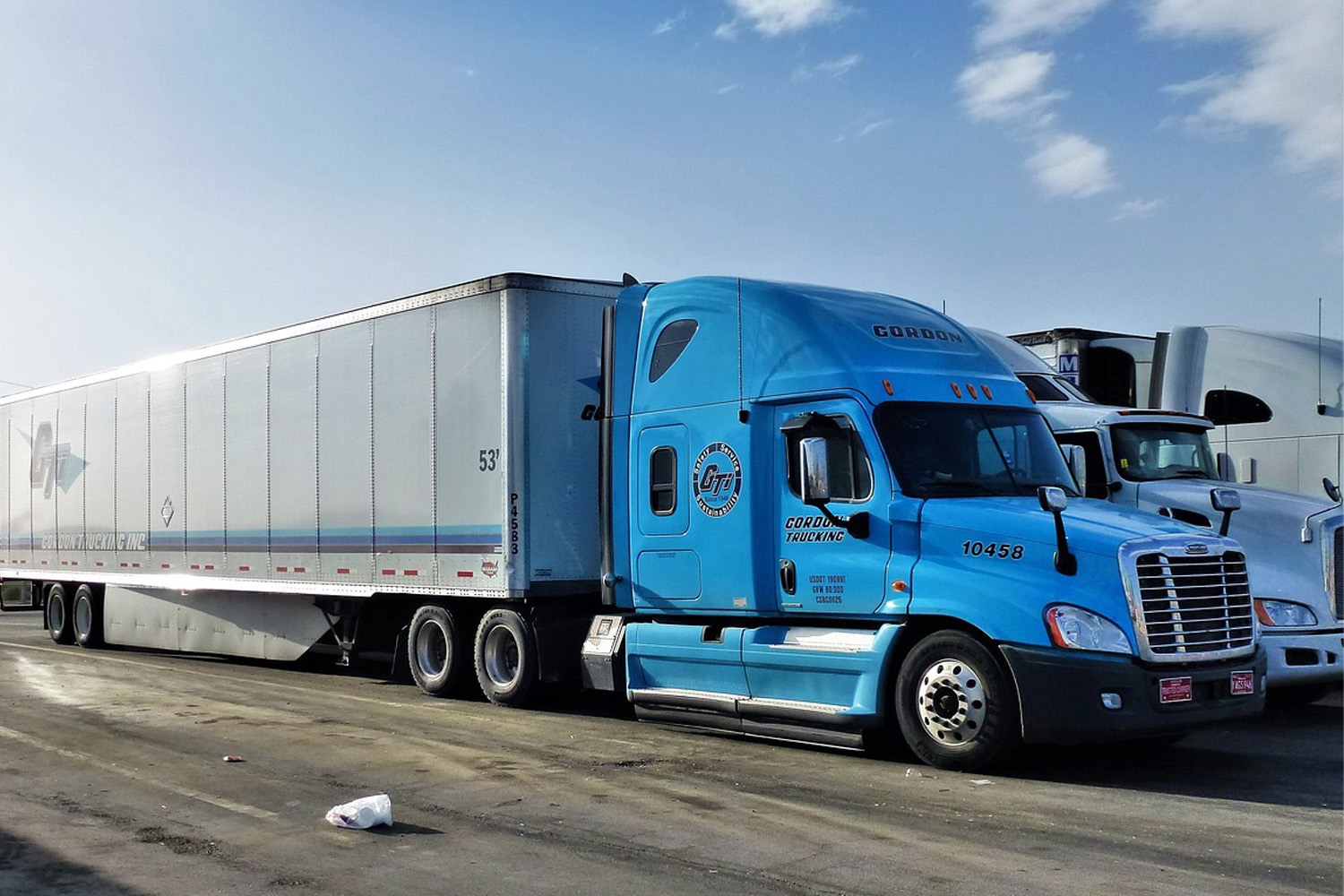 service domestic trucking